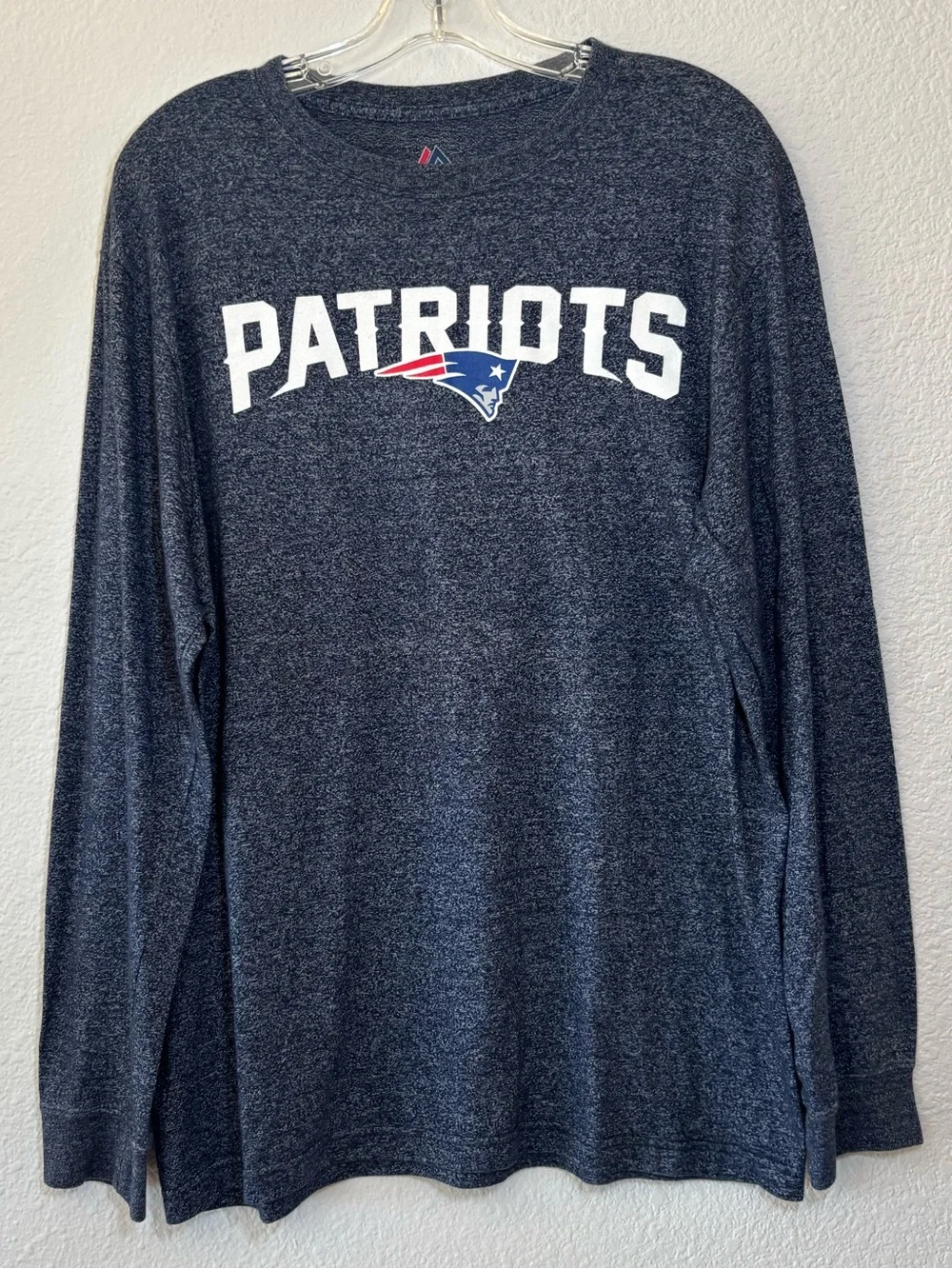 Majestic NFL New England Patriots Mens Shirt Large Blue Long Sleeve Graphic Tee